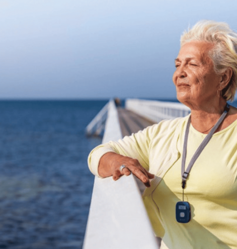 collier-anti-chute-boitier-assistance-seniors-total-rouen